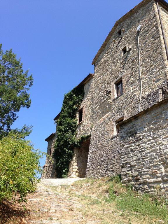 Agriturismo Biologico Castello Della Pieve Mercatello sul Metauro Exteriör bild